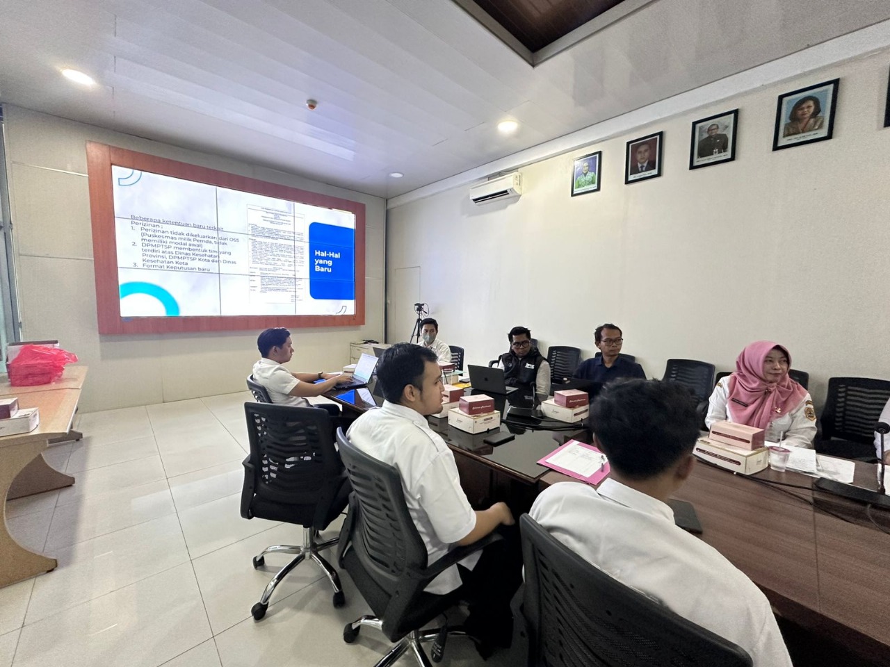DISKOMINFO Kota Semarang Hadiri Rapat Koordinasi Penyelenggaraan Perizinan Puskesmas